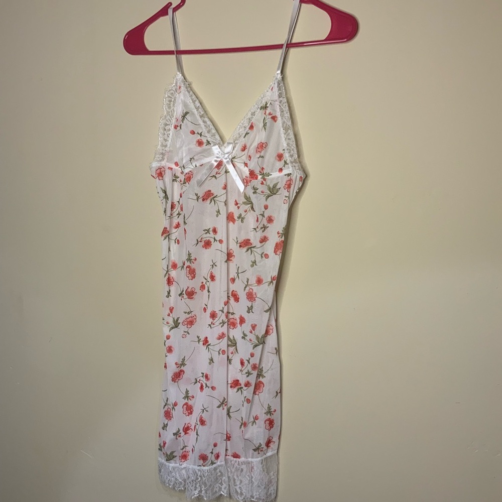 White and Red Floral Chemise with Lace Trim